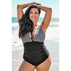 Cupshe Black and White‎ Gingham Ruched Plus Size One Piece Swimsuit size 1X